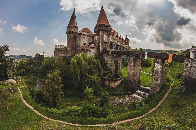 Affordable Apartment Close To The Castle Hunedoara Exterior foto